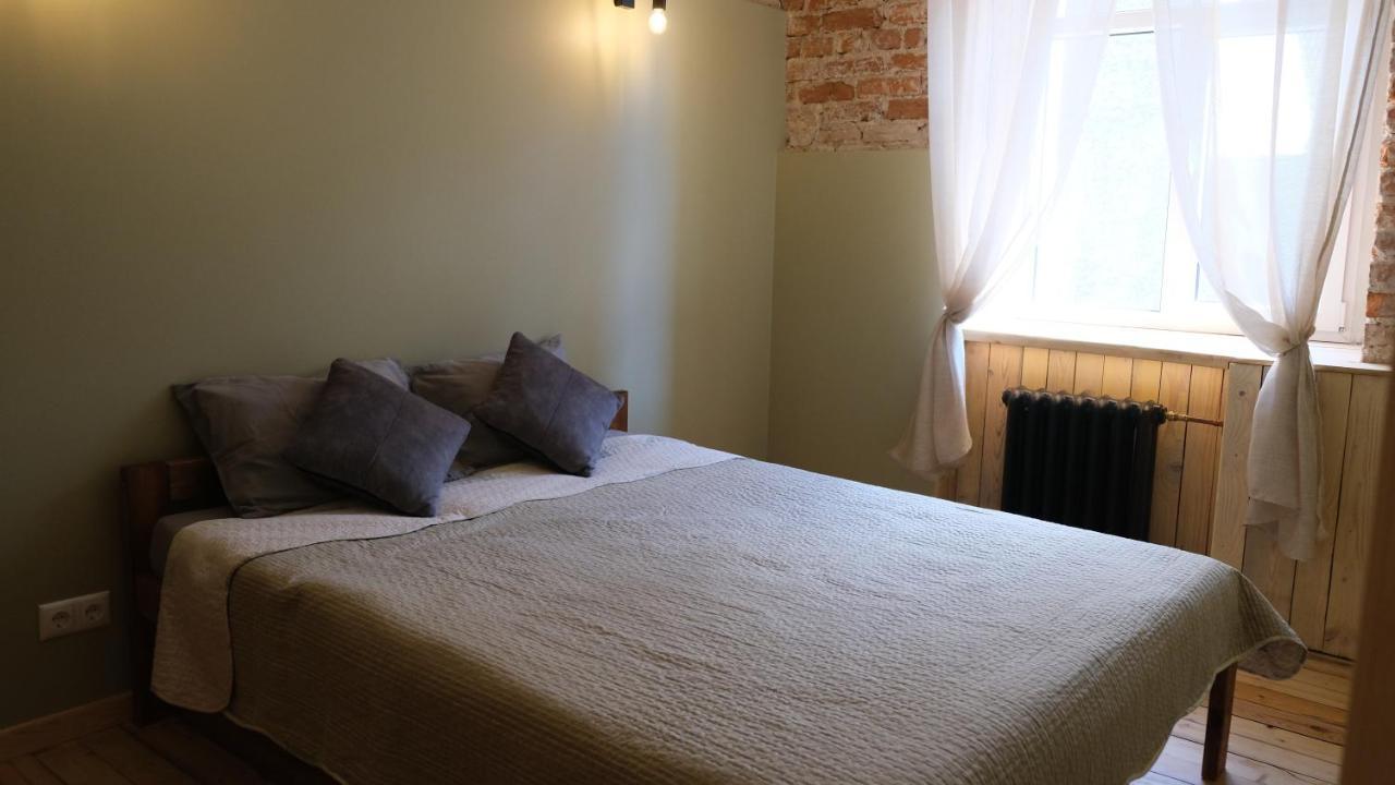 Historic Apartment With Wooden Floors In The Hearth Of Old-Town Рига Экстерьер фото