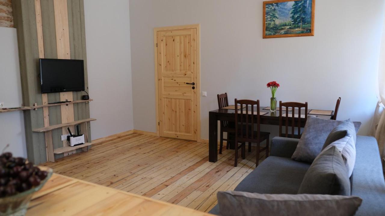 Classic 2-Room Apartment In Old Town Рига Экстерьер фото