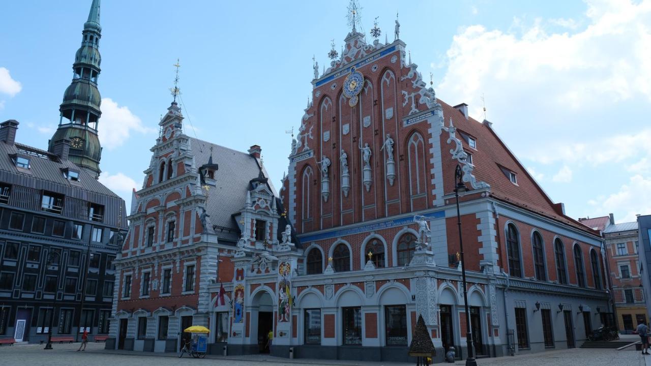Historic Apartment With Wooden Floors In The Hearth Of Old-Town Рига Экстерьер фото